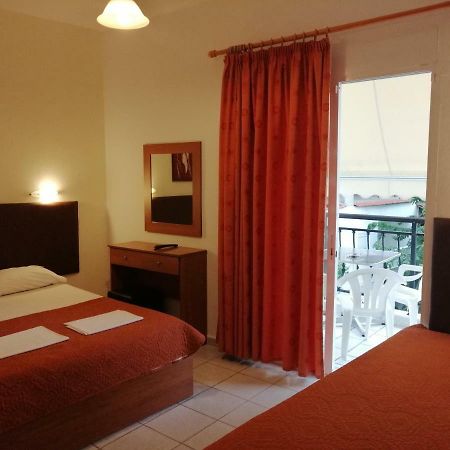 Giannis Hotel Paralía Eksteriør billede