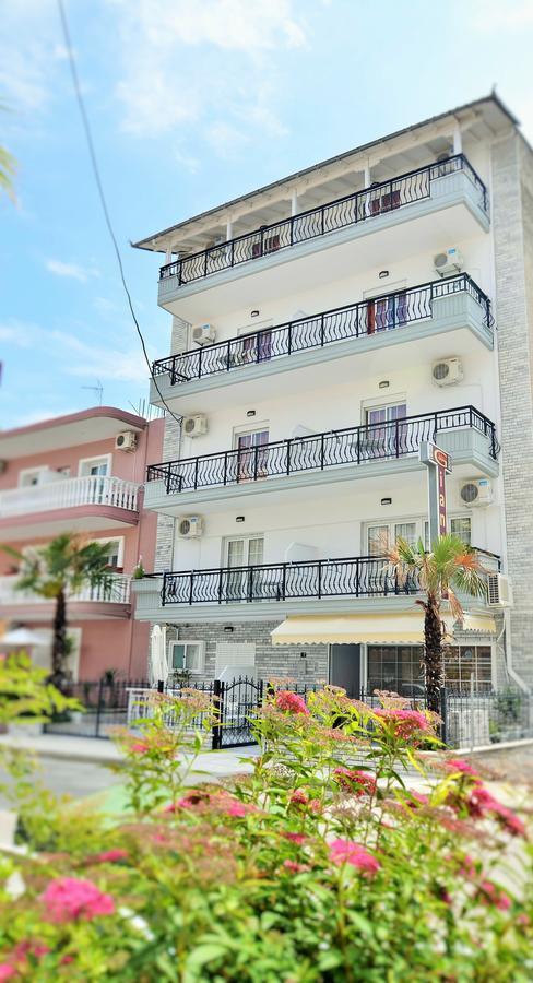 Giannis Hotel Paralía Eksteriør billede