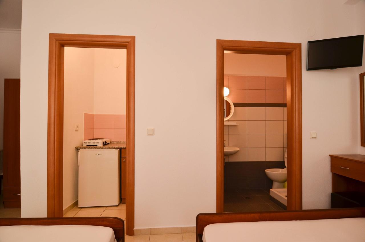 Giannis Hotel Paralía Eksteriør billede