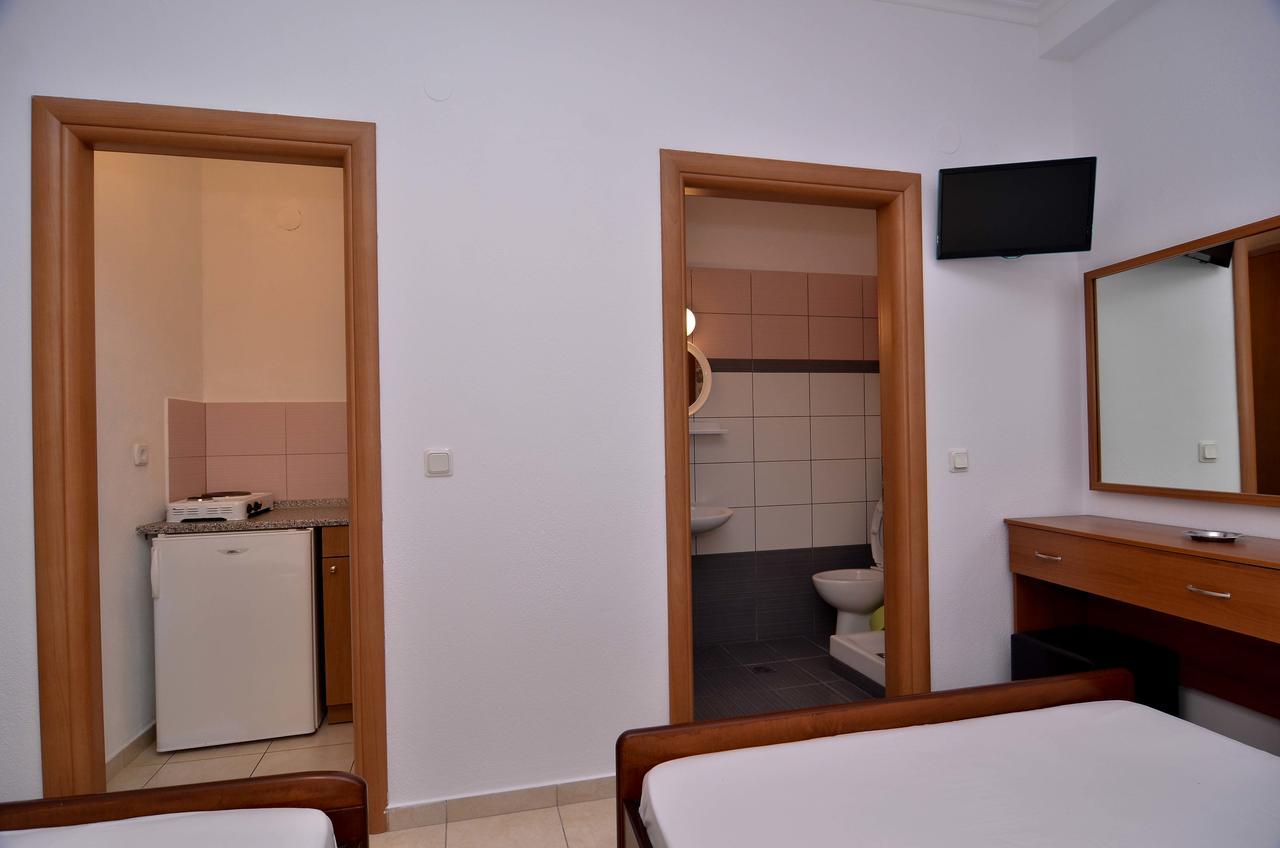 Giannis Hotel Paralía Eksteriør billede