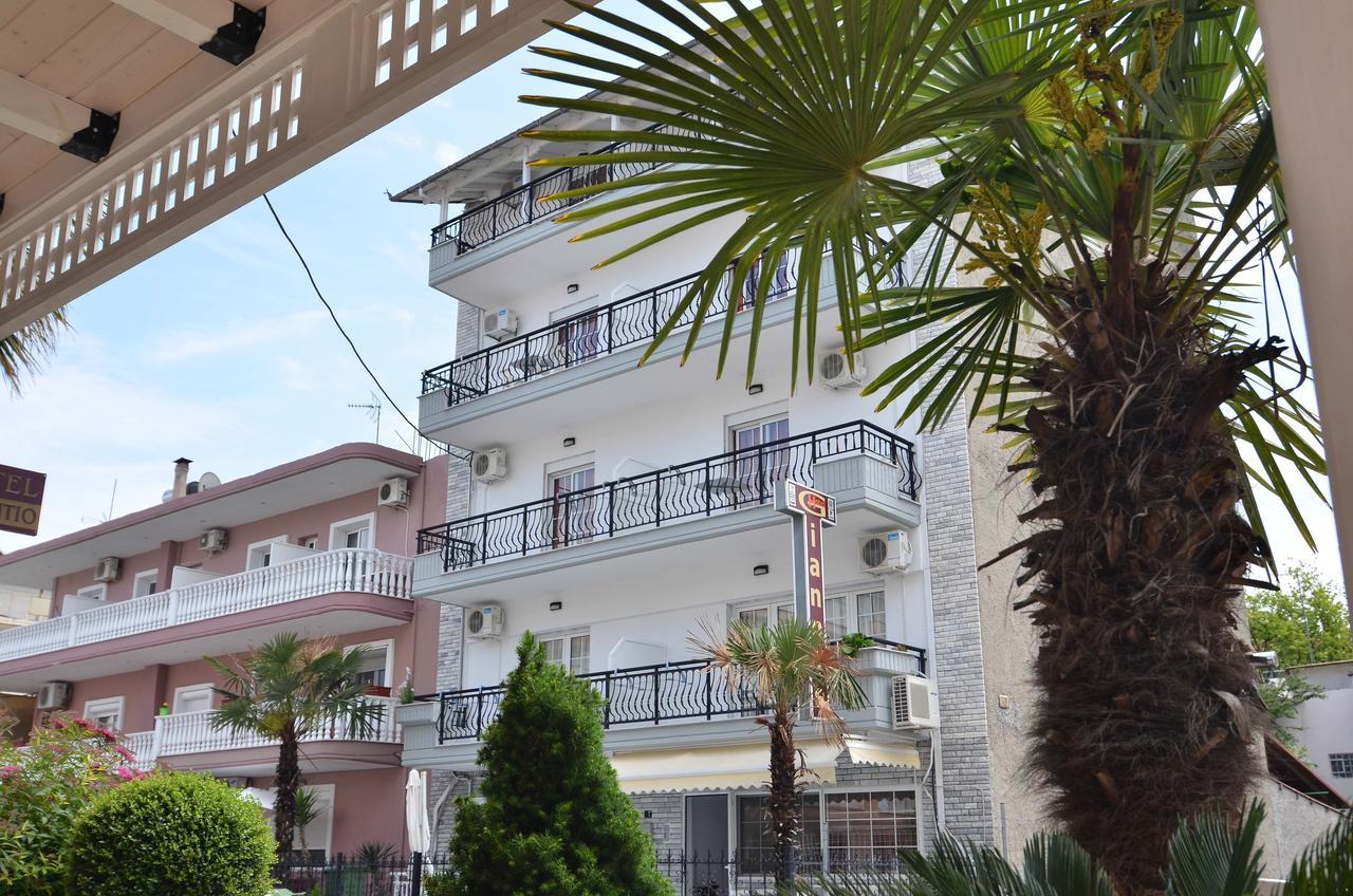Giannis Hotel Paralía Eksteriør billede